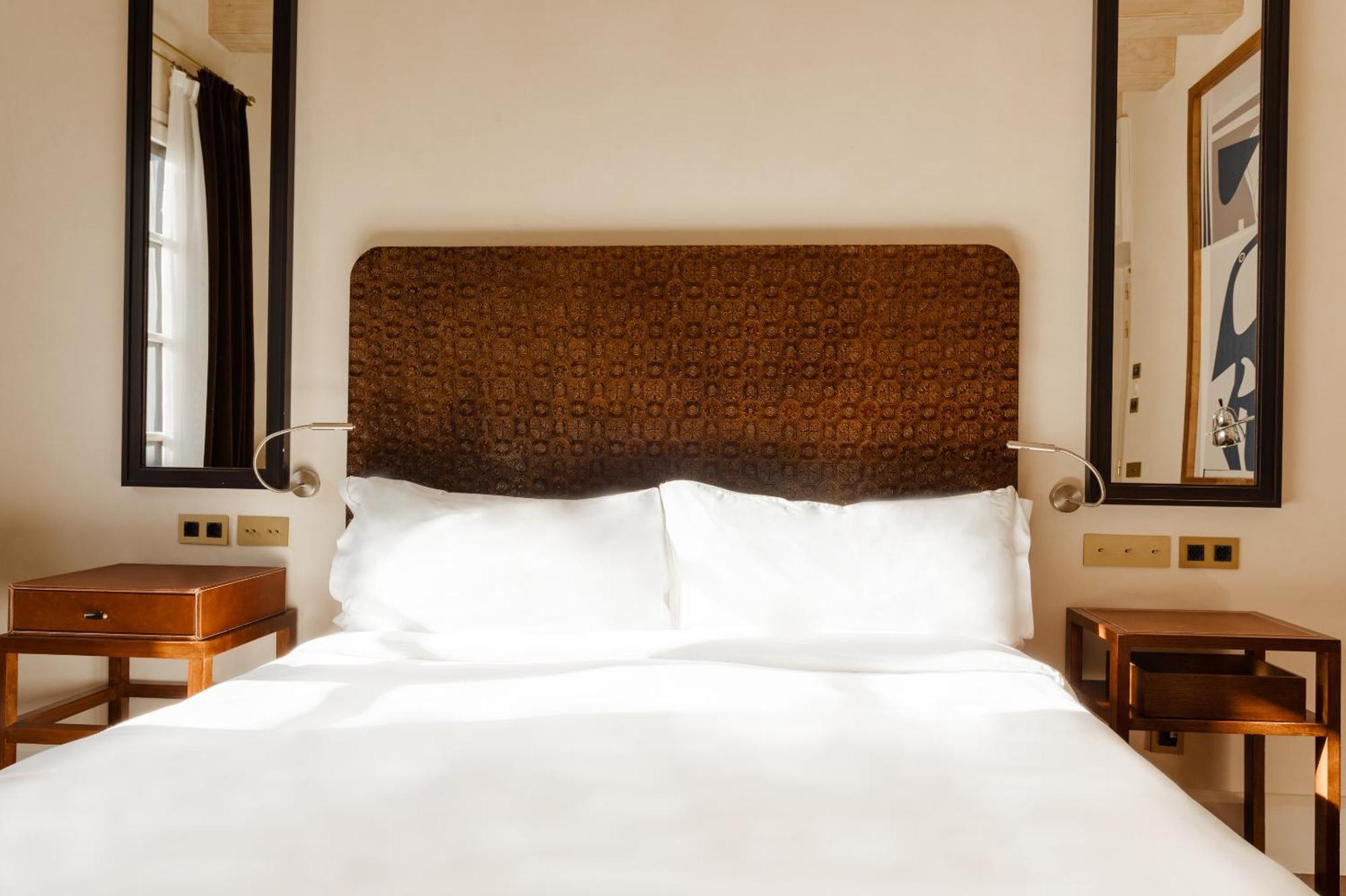 호텔 Do 플라카 레이알 Gl 바르셀로나 객실 사진 A room at the hotel