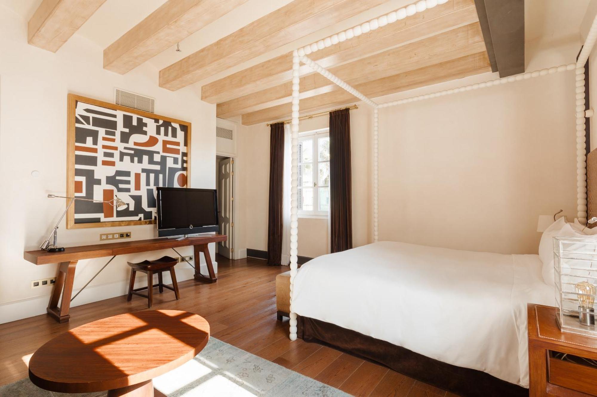 호텔 Do 플라카 레이알 Gl 바르셀로나 객실 사진 A room at the hotel