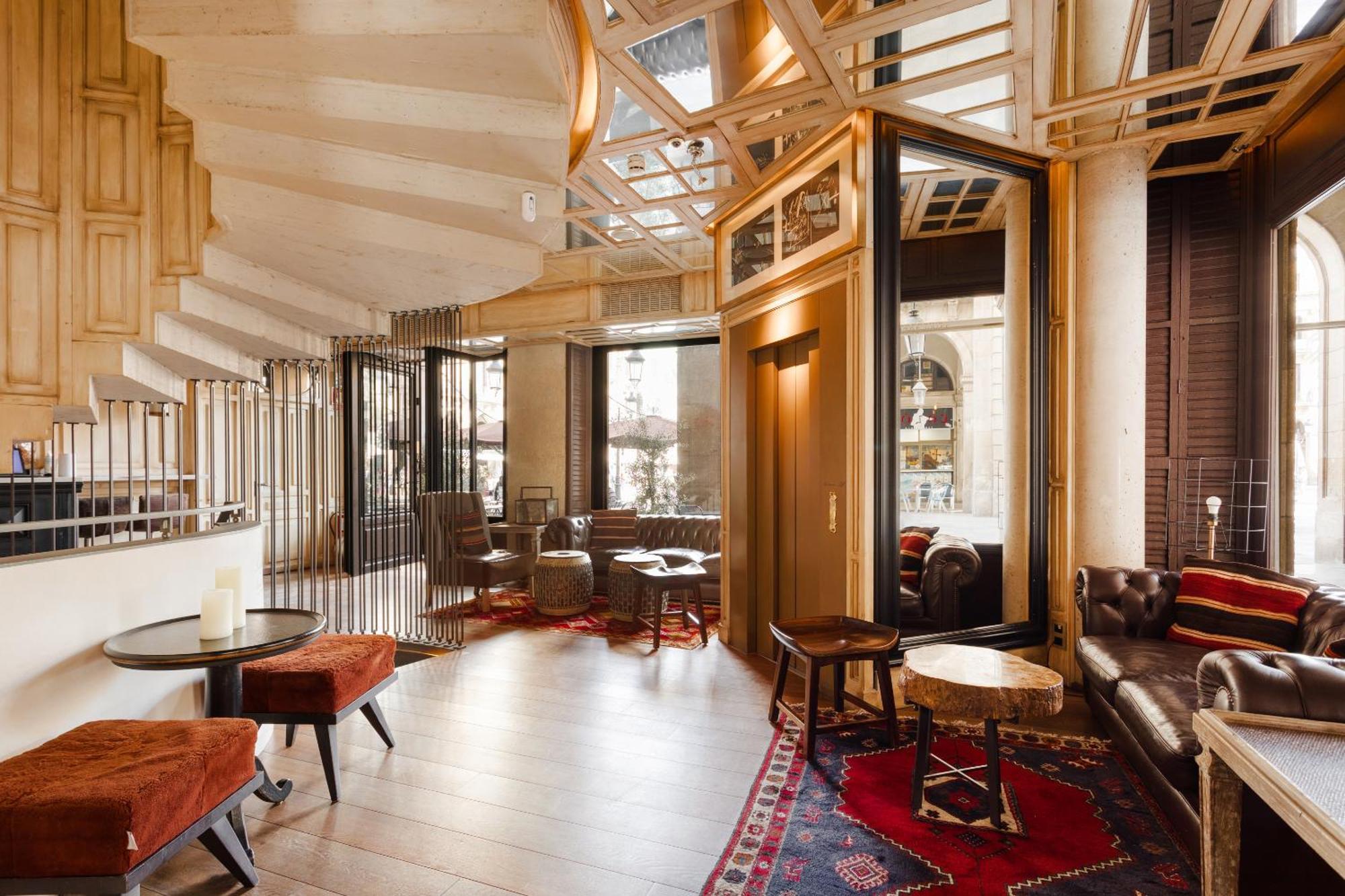 호텔 Do 플라카 레이알 Gl 바르셀로나 외부 사진 The interior of the hotel